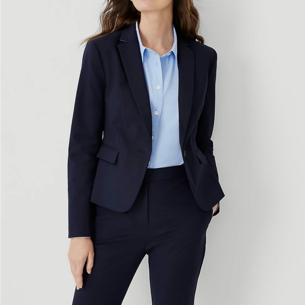 Ann Taylor Suit in Stretch Cotton - Navy Blue (Night Sky) - Size 4P